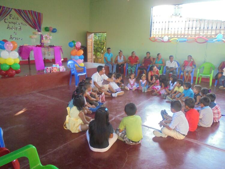 Reunion de niños.